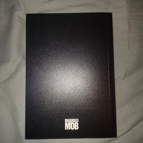 Married to the MOB Tabatha art book rare - Picture 2 of 5